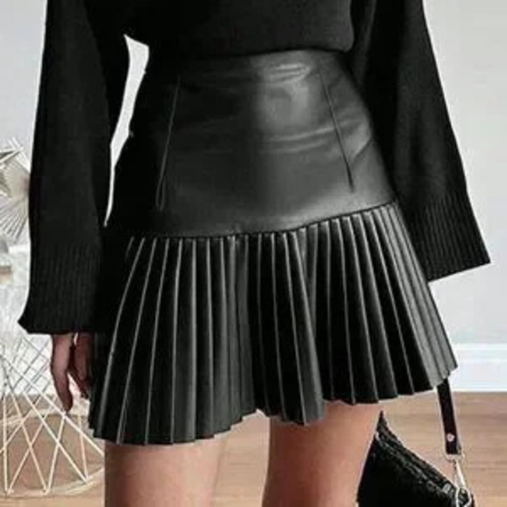ZARA Black Casual Women's Minimalist Pleated faux leather A-Line mini Skirt